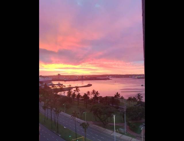1.5 BEDROOM APARTMENT FOR SALE IN ESPLANADE